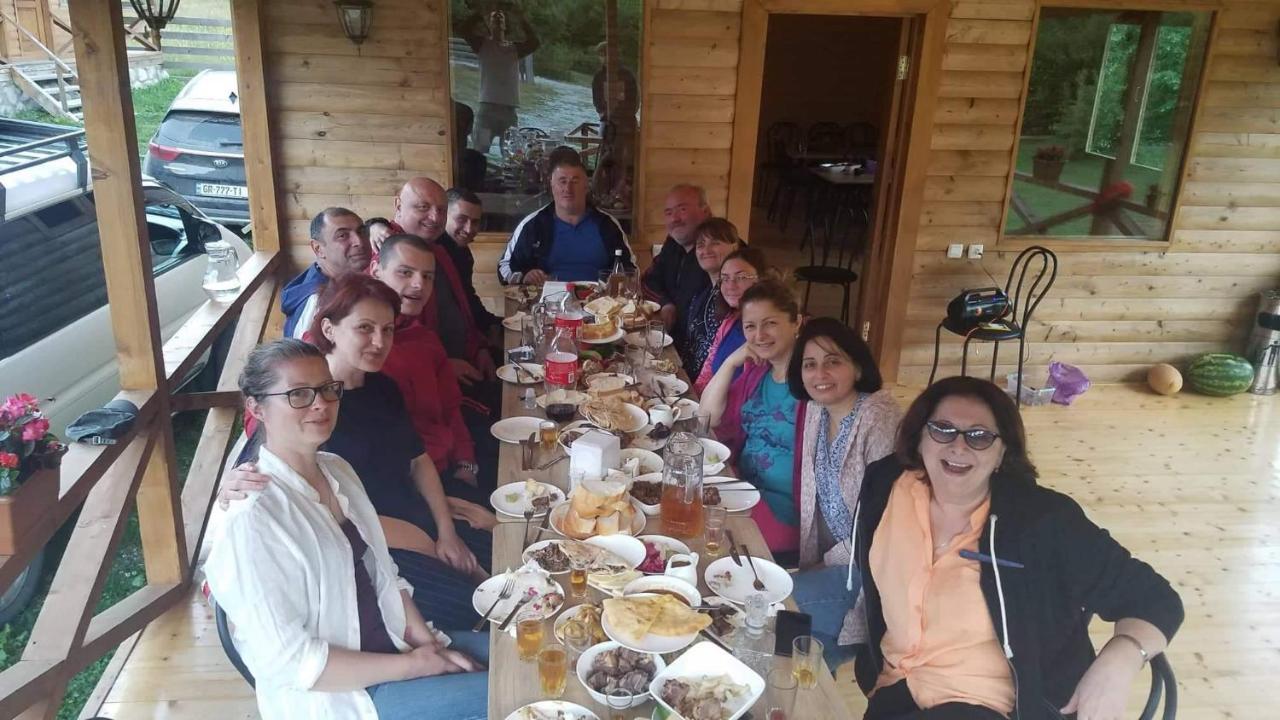 מסטיה Hotel Ushba Hill מראה חיצוני תמונה