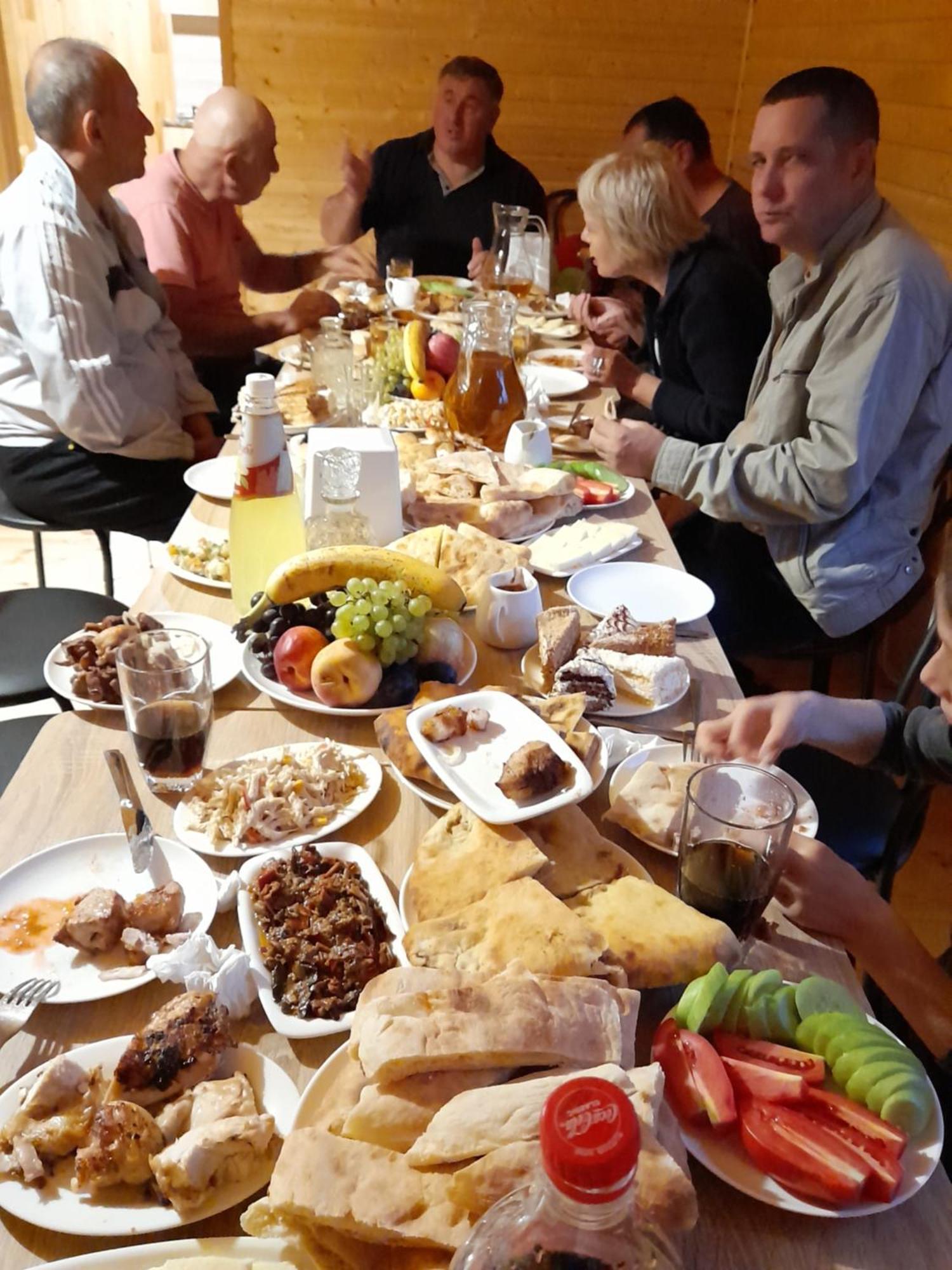 מסטיה Hotel Ushba Hill מראה חיצוני תמונה